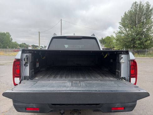 Used 2019 Honda Ridgeline Sport image 10
