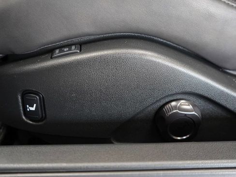 Used 2021 Nissan GT-R Premium image 45