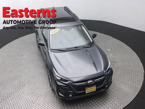 Used 2023 Subaru Outback Premium AWD/4WD image 3