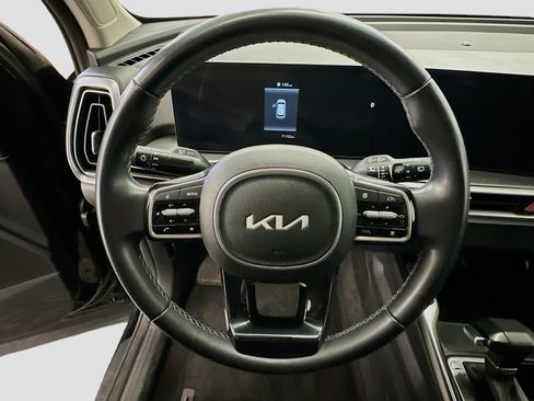 Used 2024 Kia Sorento S image 18
