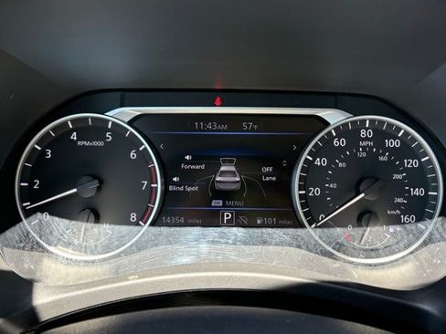 Used 2025 Nissan Sentra SV FWD image 14