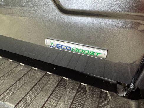 Used 2019 Ford F150 Lariat w/ Equipment Group 502A Luxury image 32