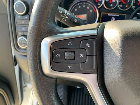 Used 2022 Chevrolet Silverado 2500 Custom w/ Custom Value Package image 23