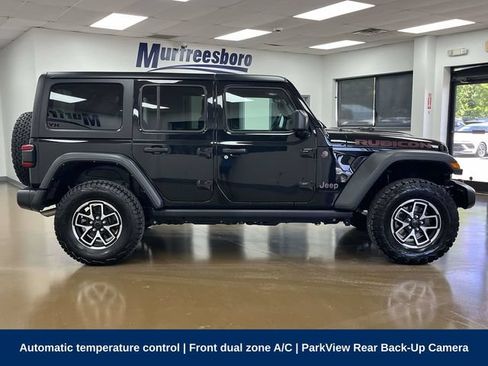 Used 2024 Jeep Wrangler Unlimited Rubicon AWD/4WD image 4