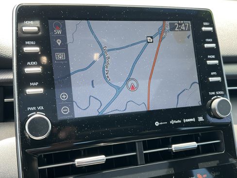 Used 2019 Toyota Avalon Touring FWD image 7