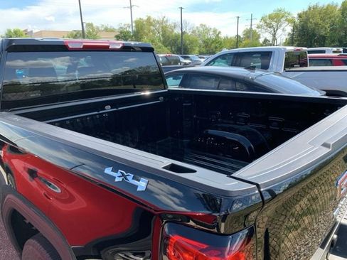 New 2026 GMC Sierra 1500 Elevation image 24