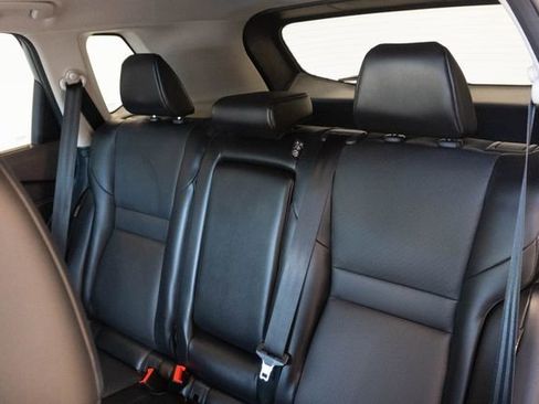 Used 2023 Nissan Rogue SV w/ SV Premium B Package FWD image 18