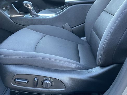 Used 2023 Chevrolet Malibu LT image 23