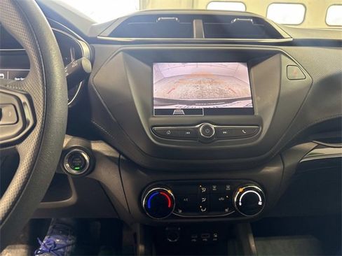 Used 2023 Chevrolet TrailBlazer LT image 12