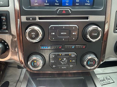 Used 2016 Ford Expedition Platinum AWD/4WD image 27