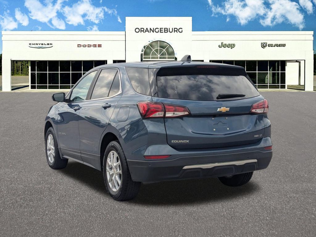 Used 2024 Chevrolet Equinox LT AWD/4WD image 6