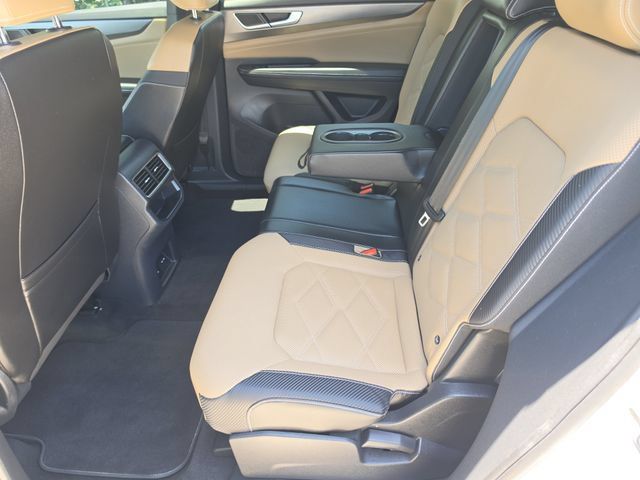 Used 2024 Volkswagen Atlas Cross Sport SE FWD image 17