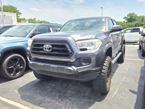 Used 2021 Toyota Tacoma SR AWD/4WD image 4