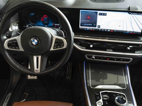 Used 2025 BMW X7 M60i AWD/4WD image 22
