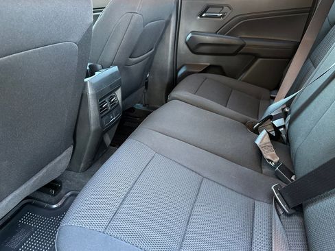 Certified 2025 GMC Canyon Elevation image 12