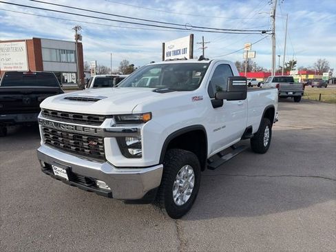 Used 2021 Chevrolet Silverado 3500 LT w/ Convenience Package image 2