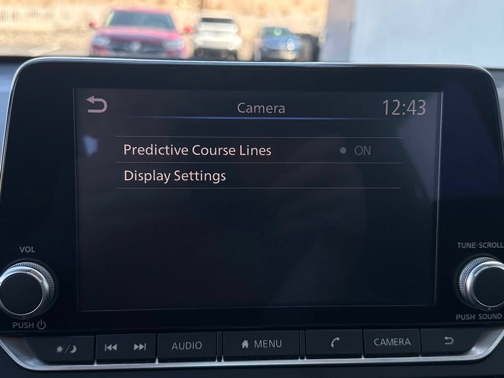 Used 2025 Nissan Altima 2.5 SV FWD image 27