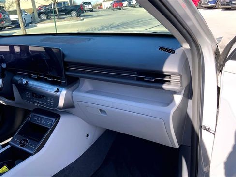 Used 2025 Hyundai Kona SEL image 19