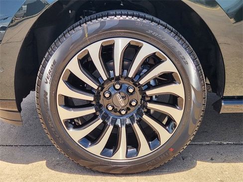 New 2024 Lincoln Navigator Black Label image 11