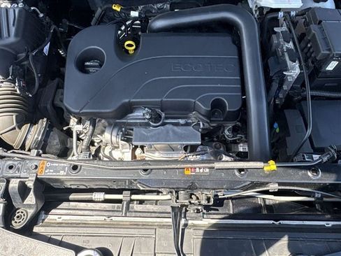 Used 2024 Chevrolet Equinox LT w/ LPO, Floor Liner Package FWD image 28
