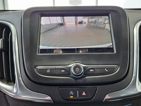 Used 2023 Chevrolet Equinox LT FWD image 17