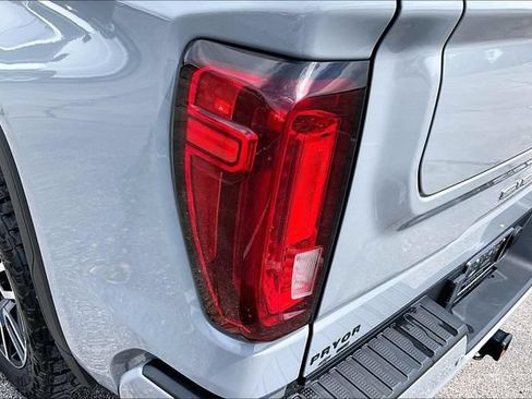 Used 2024 GMC Sierra 1500 AT4 w/ Technology Package AWD/4WD image 24
