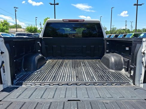 Used 2024 GMC Sierra 1500 SLT AWD/4WD image 18