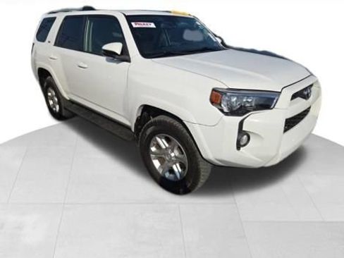 Used 2019 Toyota 4Runner SR5 Premium AWD/4WD image 5
