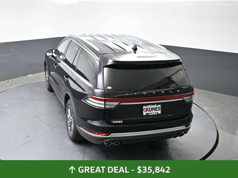 Used 2023 Lincoln Aviator AWD image 55