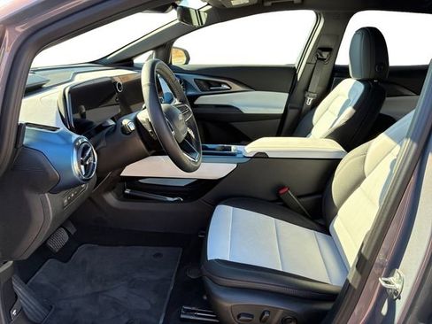 New 2026 Chevrolet Equinox EV LT w/ Convenience Package II image 11