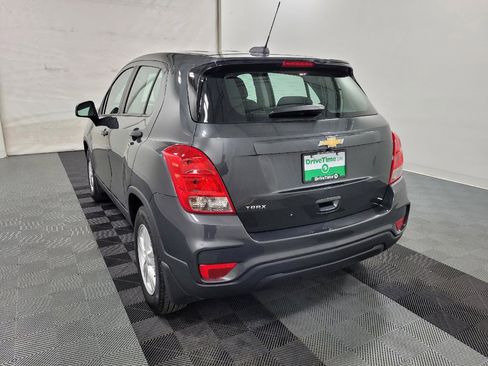 Used 2020 Chevrolet Trax LS w/ LPO, Protection Package FWD image 5