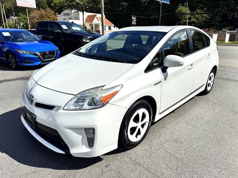 Used 2014 Toyota Prius Four image 1
