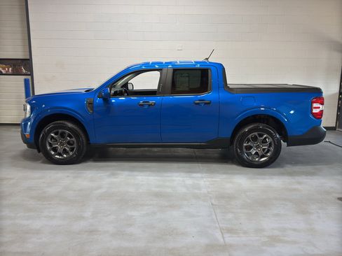 Used 2022 Ford Maverick XLT w/ XLT Luxury Package image 2