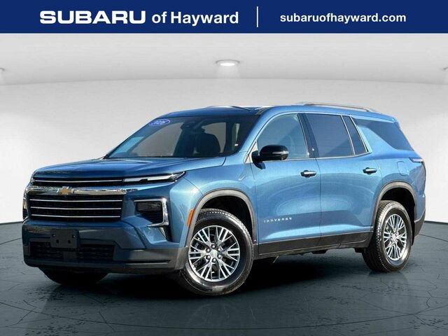 Used 2026 Chevrolet Traverse LT w/ Driver Confidence Package AWD/4WD image 1