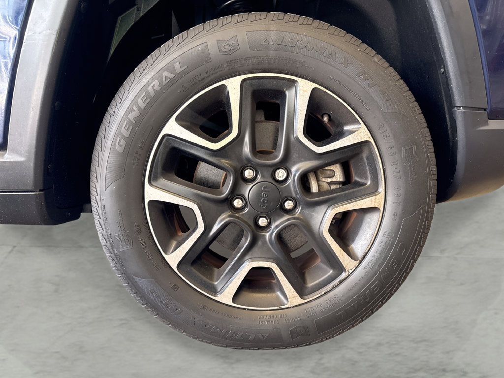 Used 2019 Jeep Compass Trailhawk w/ Cold Weather Group AWD/4WD image 21