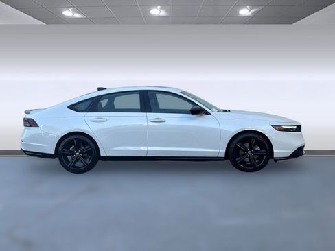 Used 2024 Honda Accord Sport image 7