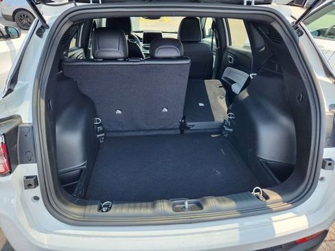 New 2025 Jeep Compass Latitude image 6