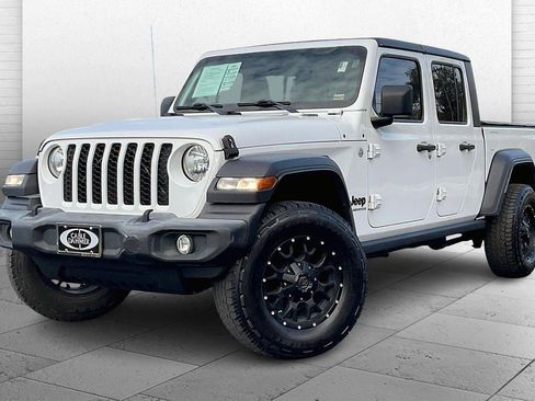 Used 2020 Jeep Gladiator Sport w/ Quick Order Package 24S image 13