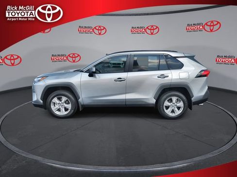 Used 2024 Toyota RAV4 XLE FWD image 5