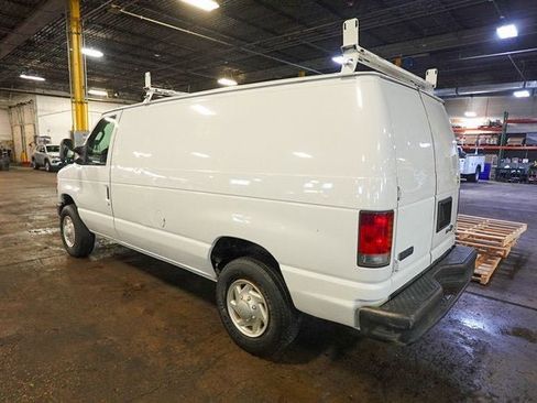 Used 2009 Ford E-350 and Econoline 350 Super Duty image 3