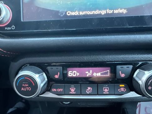Used 2024 Nissan Versa SR FWD image 19
