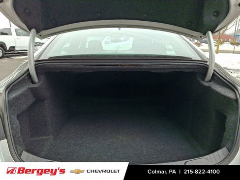 Certified 2018 Chevrolet Impala LT image 28