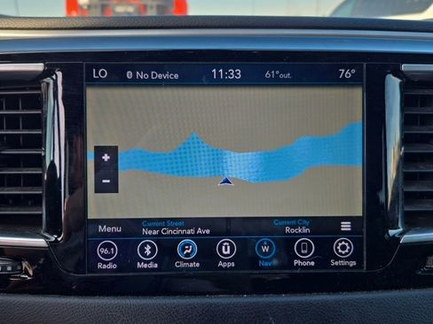 Used 2018 Chrysler Pacifica Touring Plus w/ S Appearance Package image 11