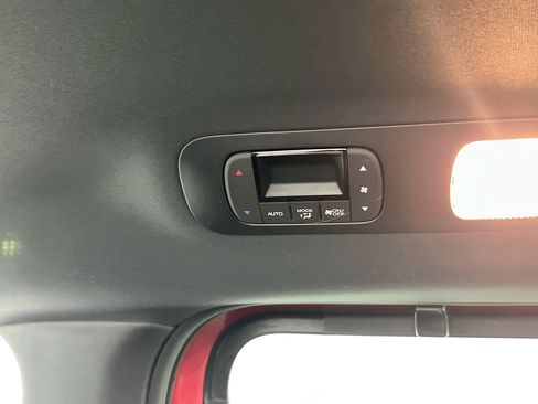 Used 2023 Honda Odyssey Sport image 25