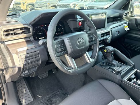 Used 2026 Toyota Tacoma TRD Off-Road AWD/4WD image 8