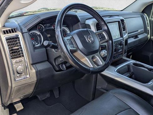 Used 2019 RAM 1500 Laramie image 10