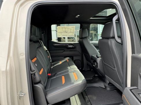 New 2026 GMC Sierra 1500 AT4 w/ AT4 Premium Package AWD/4WD image 7