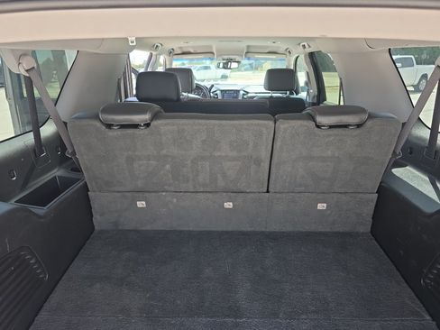 Used 2019 GMC Yukon XL SLT AWD/4WD image 18