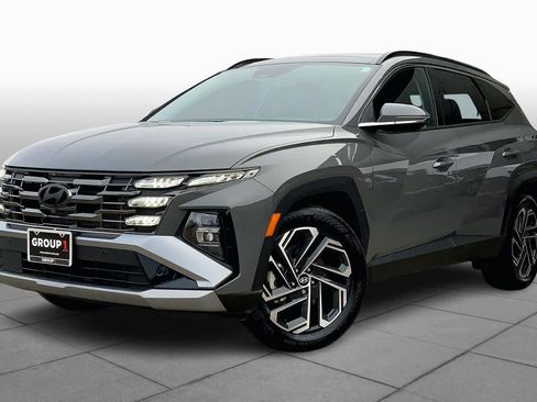 Used 2025 Hyundai Tucson Limited FWD image 1