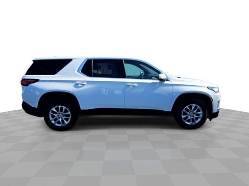 Certified 2023 Chevrolet Traverse LS FWD image 9
